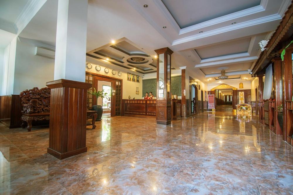 Reaksmey Chanreas Hotel Siem Reap Buitenkant foto