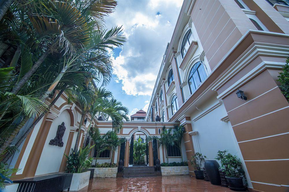 Reaksmey Chanreas Hotel Siem Reap Buitenkant foto