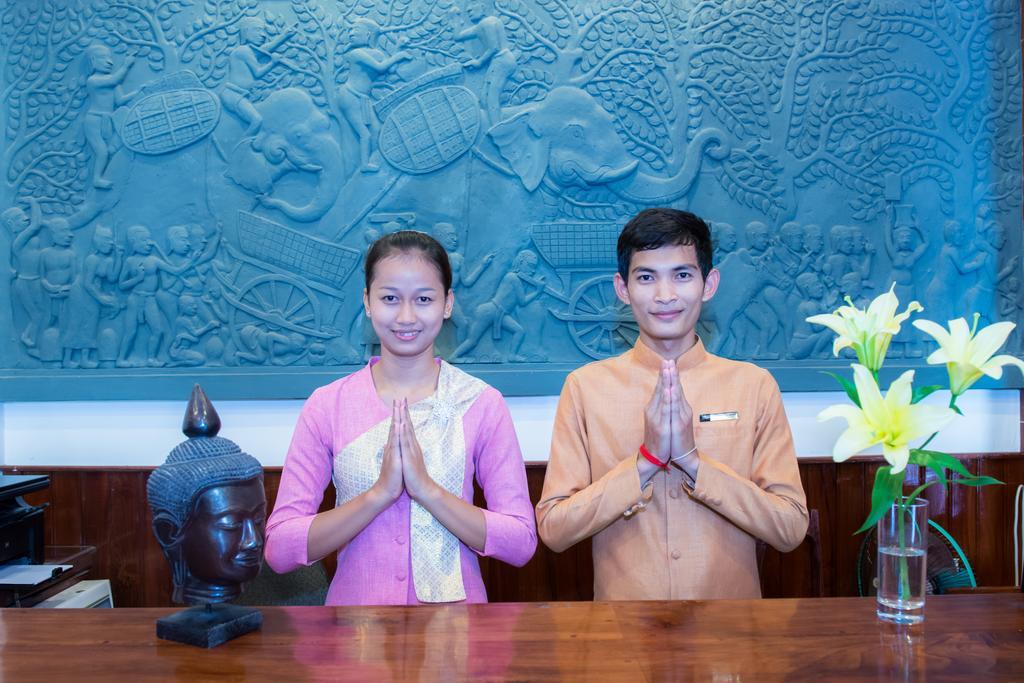 Reaksmey Chanreas Hotel Siem Reap Buitenkant foto